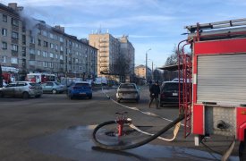 В Новомосковске Тульской области горит квартира