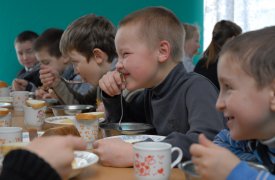 В Кимовске школа кормила детей с санитарными нарушениями