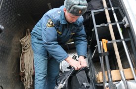 Сотрудники ГИМС в Алексине спасли пятерых рыбаков с оторвавшейся льдины