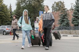 Тульские школьницы, победившие в конкурсе «Большая перемена», отправились на поезде на Дальний Восток