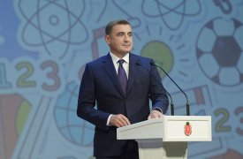 Алексей Дюмин поздравил тульских педагогов с Днем учителя