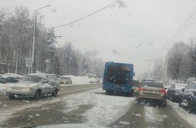 В Туле на проспекте Ленина из-за ДТП с автобусом образовалась пробка