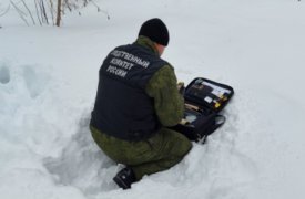 В Арсеньевском районе мужчина вышел из машины у заправки и умер: следователи начали проверку