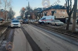 В Щекино автоледи сбила 8-летнюю девочку, перебегавшую дорогу в неположенном месте