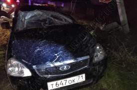 В Тульской области погиб пассажир легковушки, врезавшейся в опору ЛЭП