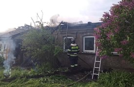 Из пожара в Белевском районе Тульской области эвакуировали шесть человек, включая четверых детей