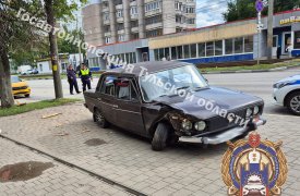В Туле водитель иномарки подбил «Жигули»