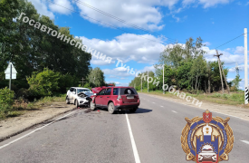 Роковой обгон: иномарка спровоцировала ДТП под Кимовском