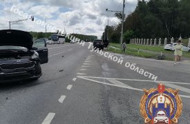 Две Kia попали в аварию под Тулой: пострадали девушка с ребенком