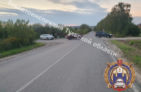 Chery Tiggo и Kia Ceed не поделили дорогу под Тулой