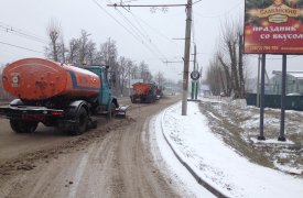 Выпавший в Туле снег убирают 44 единицы техники