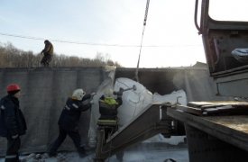 Под Тулой при столкновении грузовика с «Ладой-Ларгус» чудом никто не пострадал