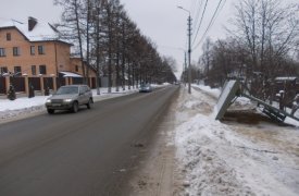 В Туле завалился остановочный павильон на улице Станиславского