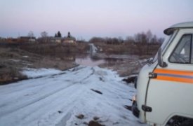 Река Дон подтопила низководный мост в Куркинском районе