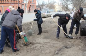 Туляки вышли на первый субботник в этом году