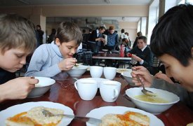 Школьники Тулы будут получать во время учебы питание на 25 рублей