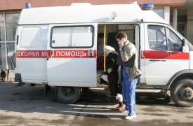 Скорая помощь не успевает к пациентам из-за шлагбаумов во дворах