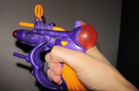 Туляк ограбил продавщицу на 700 рублей, угрожая игрушечным пистолетом