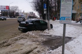 Туляки вынуждены оставлять машины в сугробе
