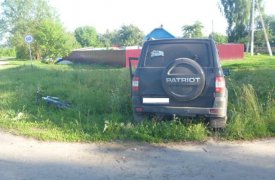 Под Тулой 8-летний мальчик на велосипеде угодил под колеса внедорожника