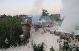 В Узловой пожарные не смогли спасти «четверку»