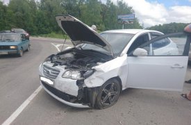 На трассе «Алексин-Егнышовка» в аварии  пострадали два 9-летних мальчика