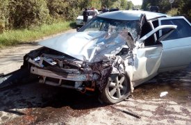 В Тульской области на встречке столкнулись «ВАЗ» и «УАЗ»