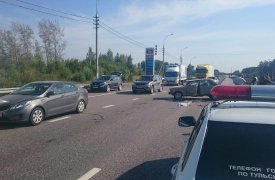 Фура «Scania» перевернула «шестерку»