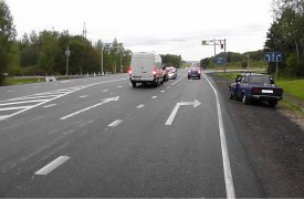 Под Тулой водитель «семерки» въехал в стоящую фуру