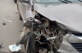 В Туле автоледи на «Приоре» протаранила «Хендай»