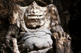 Туляков приглашают в гости к каменному великану