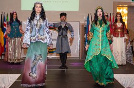 Туляки полюбуются на красавиц других национальностей и откушают экзоические блюда