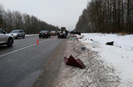 Пассажиры пострадали, водитель погиб: смертельное ДТП в Богучарово