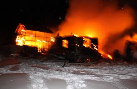Остались без баньки. По неизвестным причинам  в Ефремовском районе случился пожар